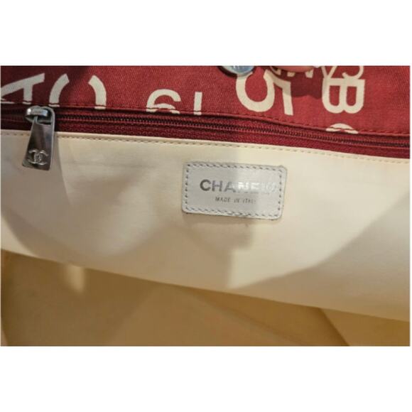 Chanel Cambon 31 Rue Printed CC Tote + Pouch - Picture 4 of 16